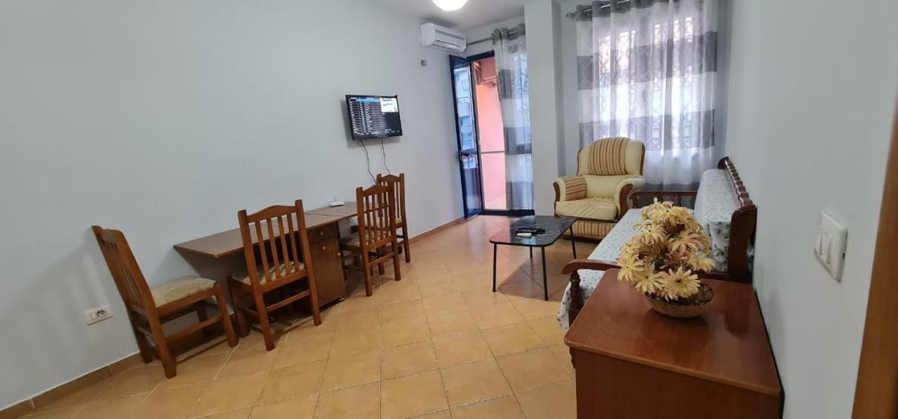 Miami Beach Apartments Golem  Bagian luar foto